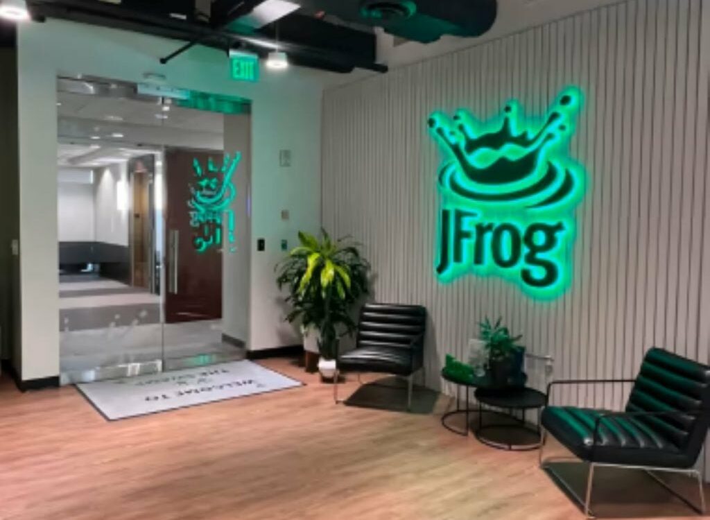 JFrog Upgrades AI Tooling, Governance To Speed up Software Delivery